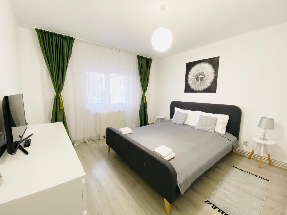 Av Apartment Turda Bagian luar foto